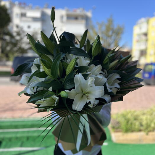 Lillium (Casablanca) Soft Bouquet