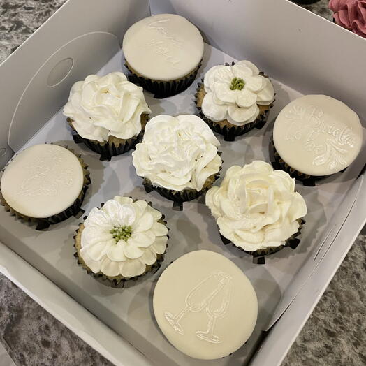 White Bride to Be Cupcake - Beyaz Gelin Temalı Kapkek (9)