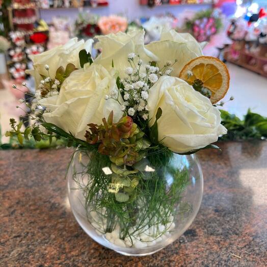 Cam Fanusta 5Li Beyaz Gul Aranjmanı