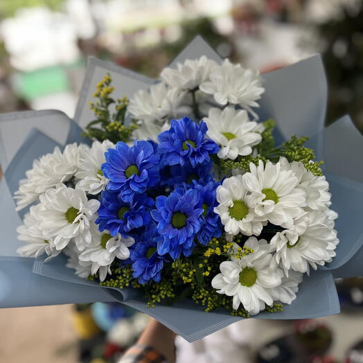 White and Blue Bouquet 🫶🏻