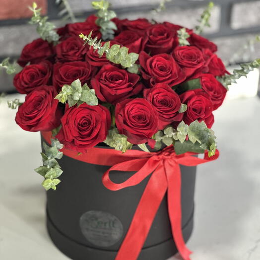 Kırmızı gul kutuda 25 adet