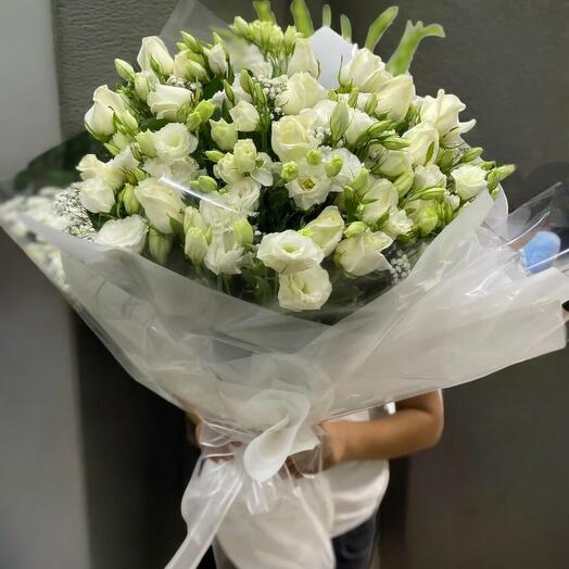 Extra large size fresh lisianthus bouquet