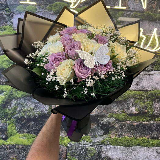 💜 15 Adet Lila ve Beyaz Gul Buketi –İthal Gul 🖤