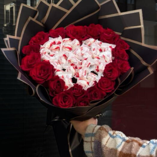 Kalpli Gul Raffaelro