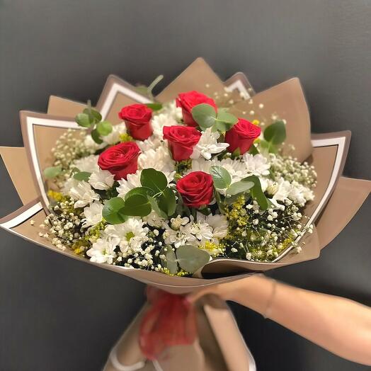 Daisy and Red Rose Bouquet