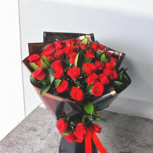 30 Red Roses