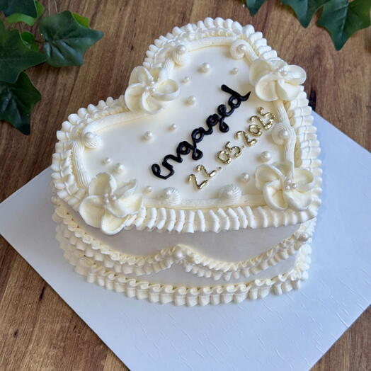 Vintage model soz - nişan pastası 10-15 kişilik