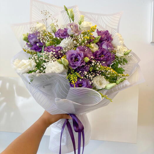 Purple   White Lisyantus