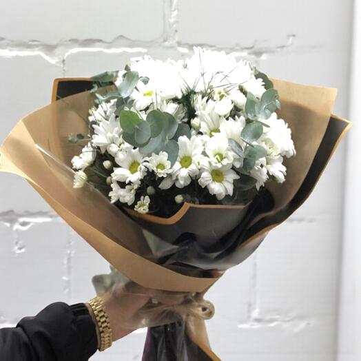 Beyaz Papatya ve Okaliptus Buketi