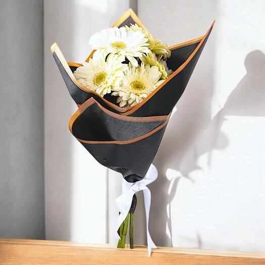 White Gerbera Bouquet (6 pieces)