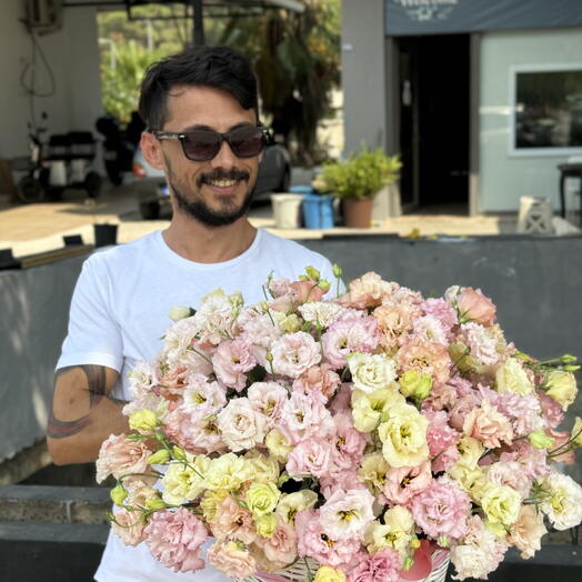 Love of eustom basket