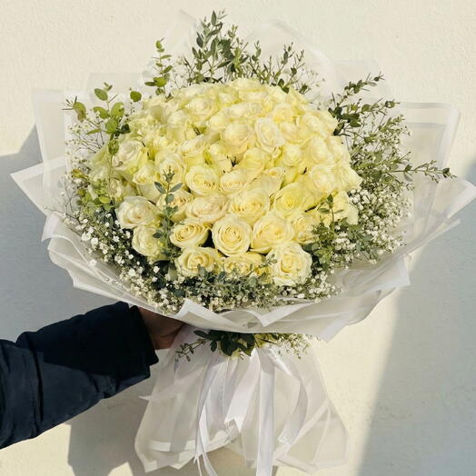 61 Adet İthal Beyaz Gul Buketi