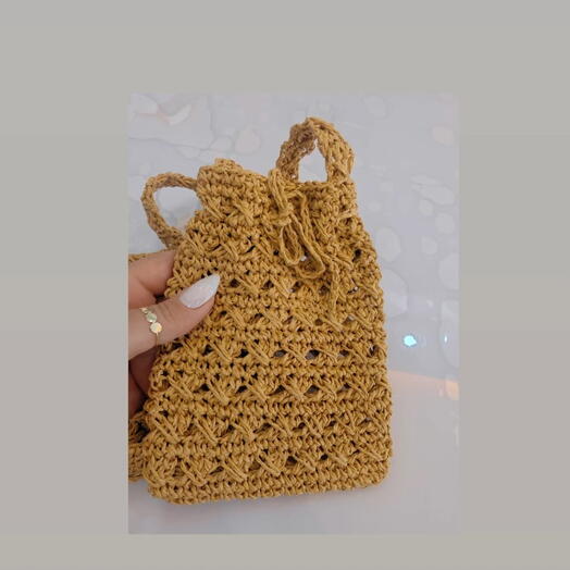 El Yapımı Örgu Telefon Çantası Karamel