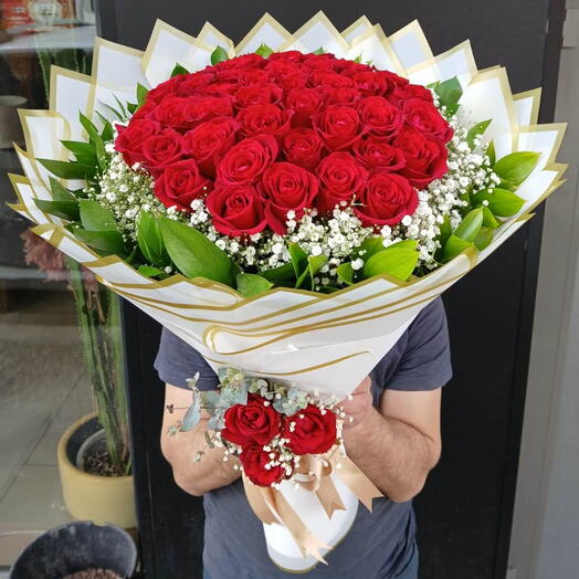 bouquet of 45 red roses