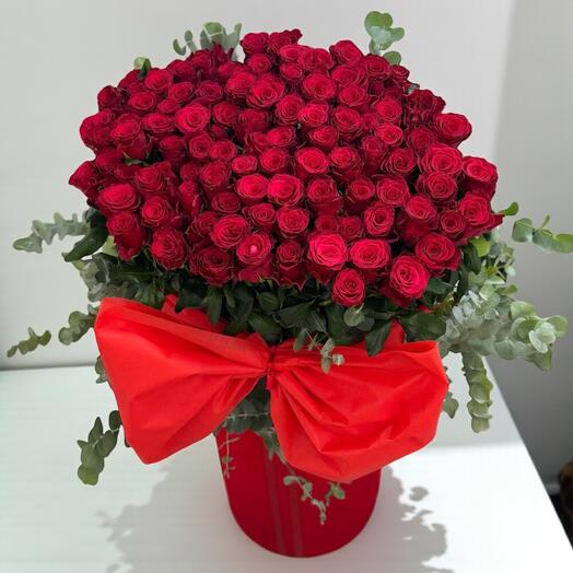 1 Metre Kutu İçinde 101 Kırmızı Gul – Aşkın En Gosterişli Hali