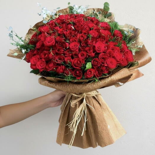 Dev Kırmızı Gul Buketi