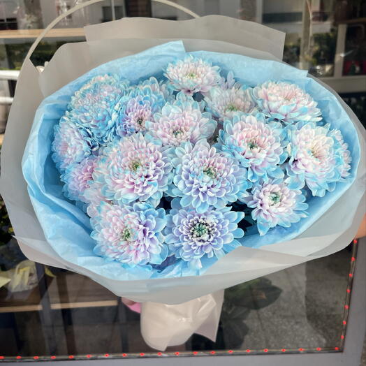 SEMENİ Mavi pembe krizantem buketi