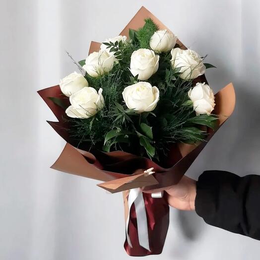 9 White Rose Bouquet