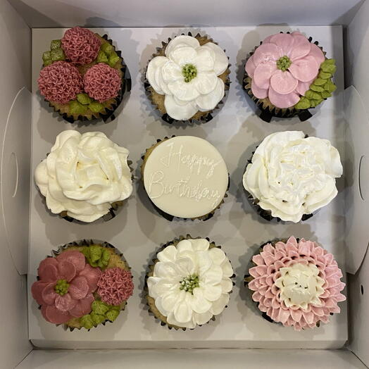 Pink Birthday Cupcake - Pembe Doğum Gunu Temalı Kapkek (9)