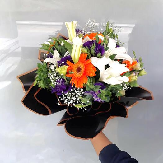 Beyaz Lilyum ve Turuncu Gerbera Buketi