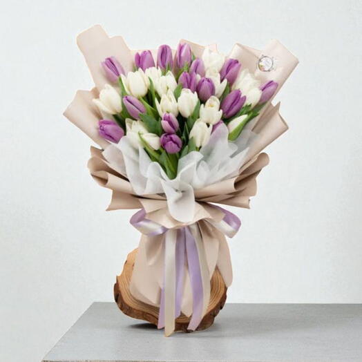 Mixed color tulips-  lale buketi