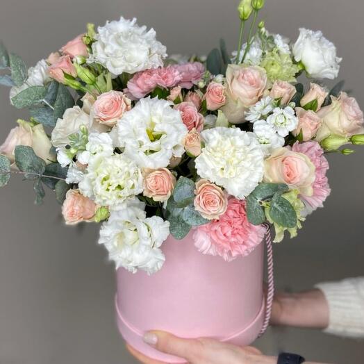 Kutuda çiçekler medium