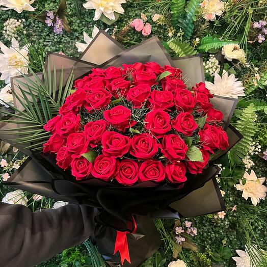 41Lİ YAPAY KIRMIZI GÜL BUKETİ